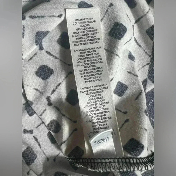 Chicos Blouse - Picture 6 of 8